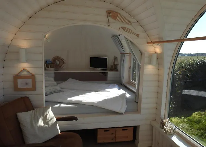 Tiny House De Boet, in Natuurgebied en vlakbij het Strand
